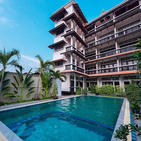 Sok San Villa Battambang Exterior foto