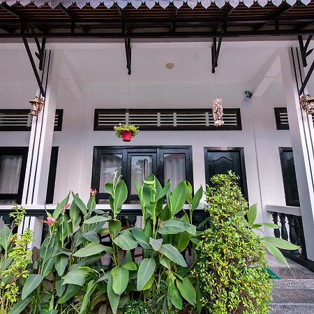 Sok San Villa Battambang Exterior foto