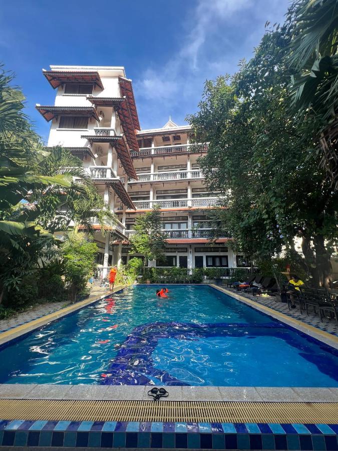 Sok San Villa Battambang Exterior foto